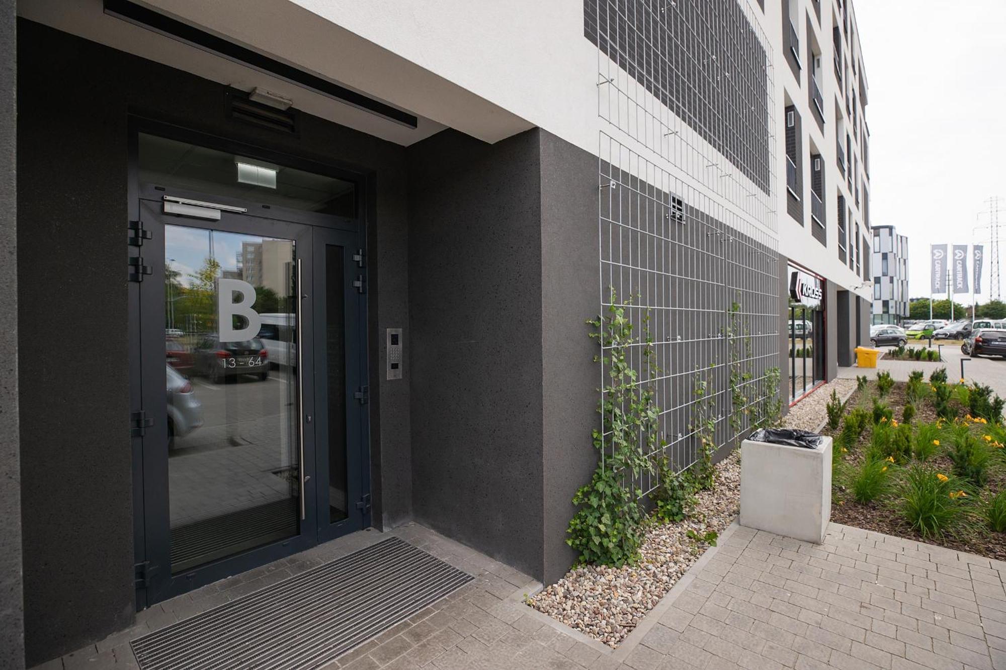 Shortstaypoland Pileckiego B140 Apartment Warsaw